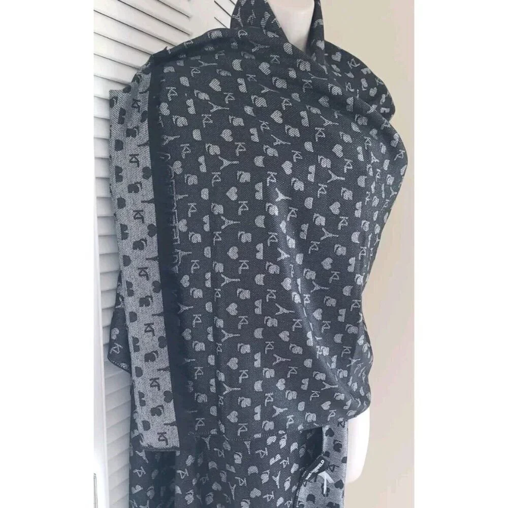 NWT KARL LAGERFELD PARIS LOGO ALL OVER PRINT BLACK METALLIC SILVER SCARF WRAP